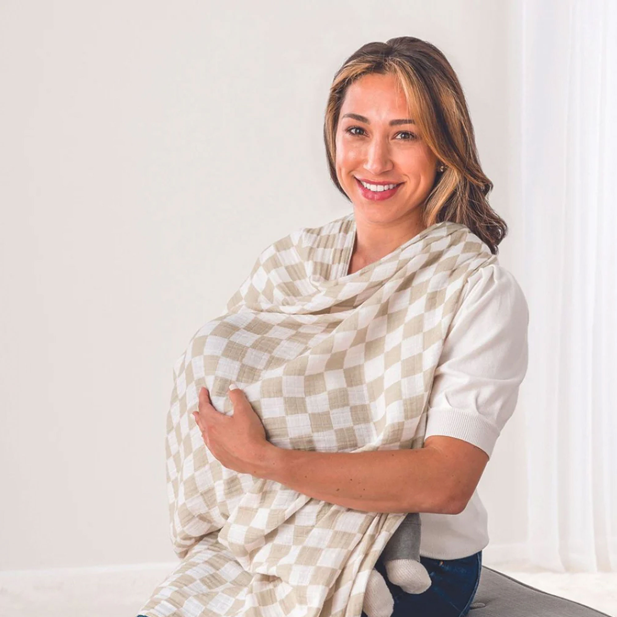 Itzy Ritzy Multitasking Breastfeeding Boss - Taupe Checkerboar
